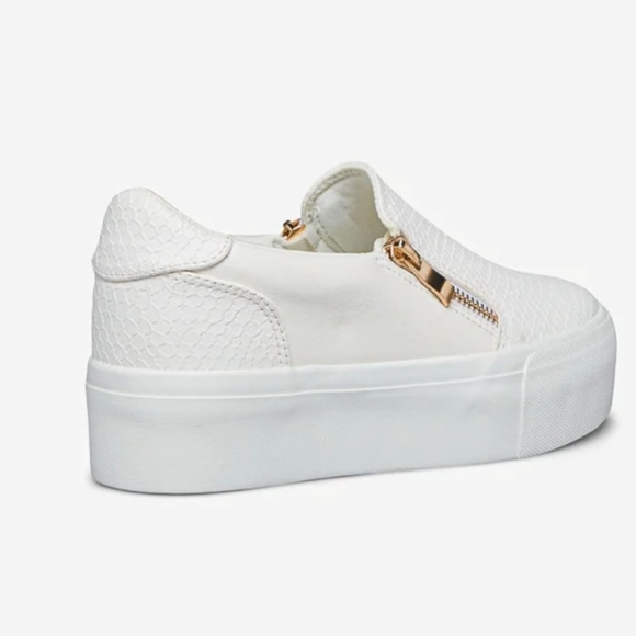 👟 White Platform Sneakers 👟 - Picture 8 of 8